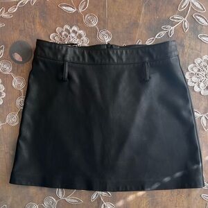 Zara sz S, black mini skirt.